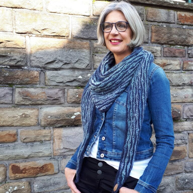 Blaue Welle Foto 768x768