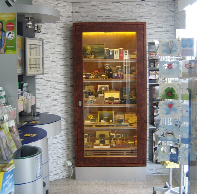 Humidor Hattingen1 768x757