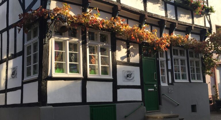 herbst front zugeschnitten edited 768x418